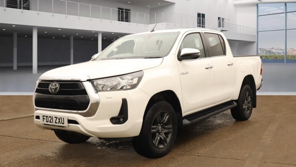 TOYOTA Hilux